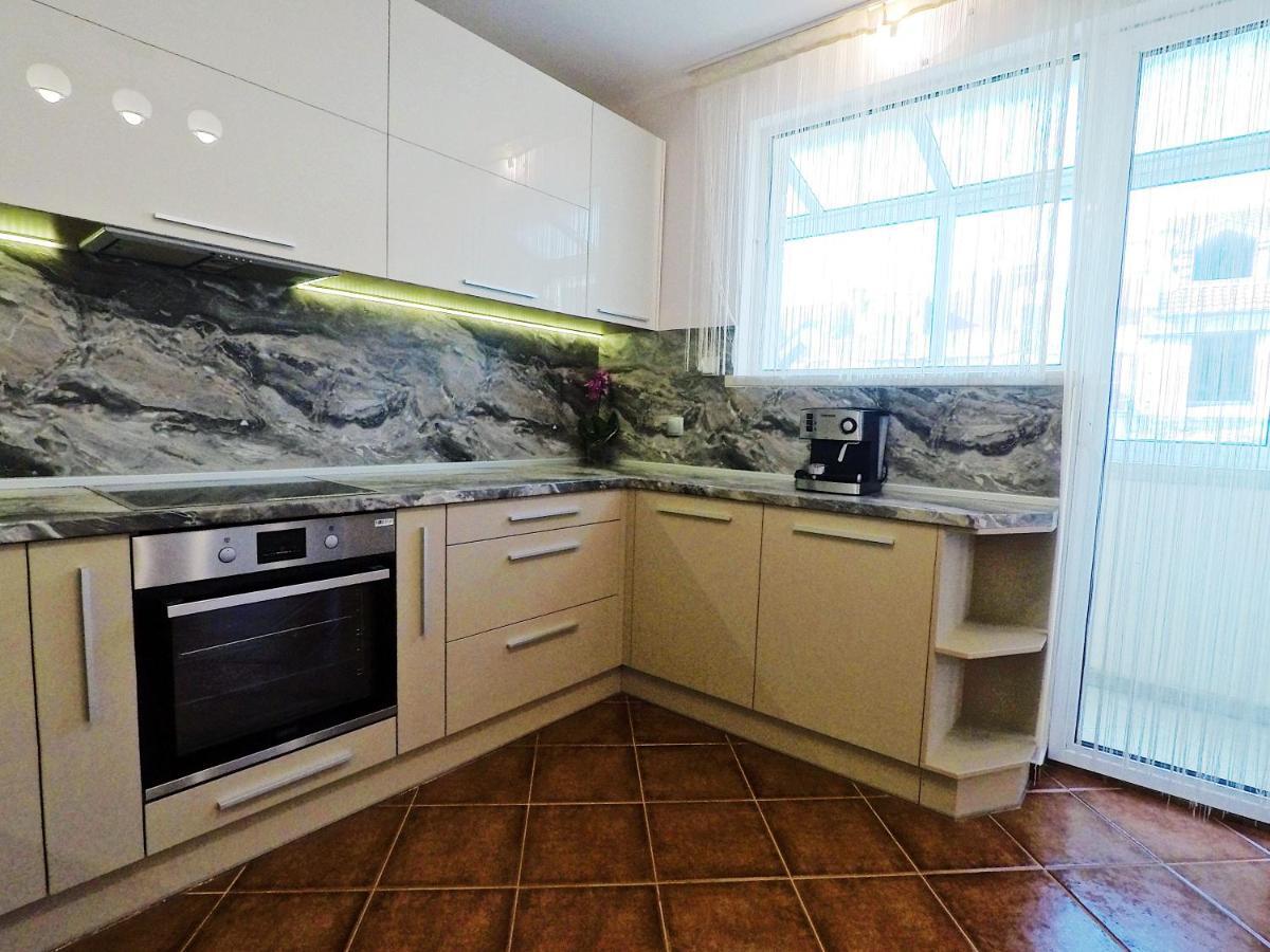 Spacious And Bright Maisonette Varna Center 외부 사진