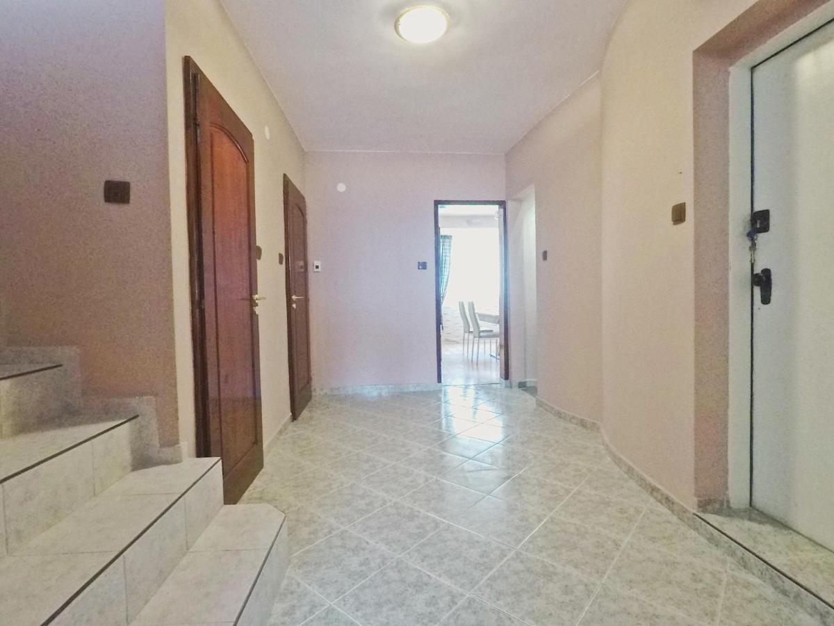 Spacious And Bright Maisonette Varna Center 외부 사진