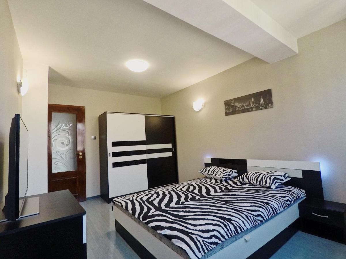 Spacious And Bright Maisonette Varna Center 외부 사진