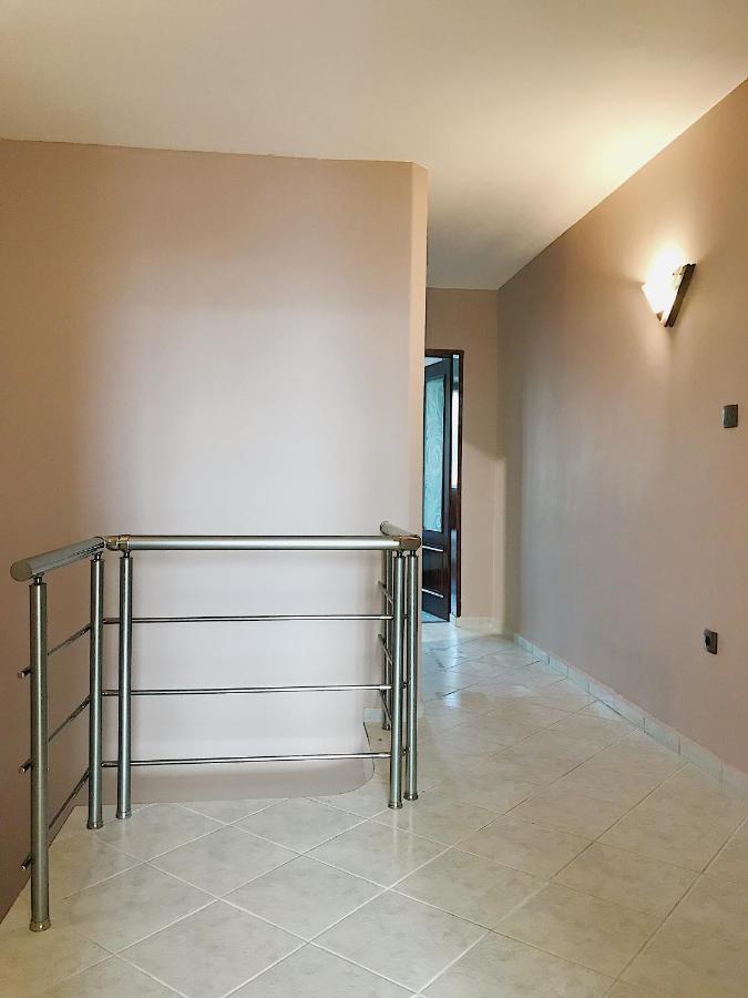Spacious And Bright Maisonette Varna Center 외부 사진