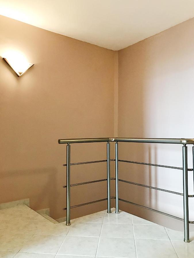 Spacious And Bright Maisonette Varna Center 외부 사진