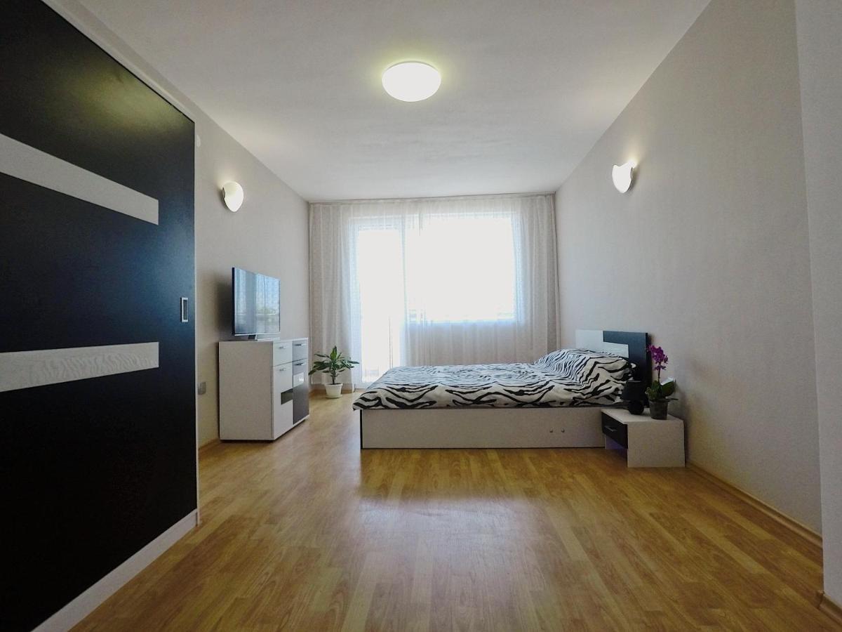 Spacious And Bright Maisonette Varna Center 외부 사진